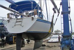 
										VELERO HUNTER MARINE 40 full									