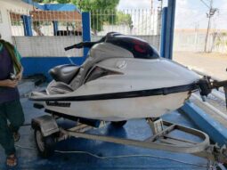 
										YAMAHA WAVE RUNNER NEW MILLENIUM full									