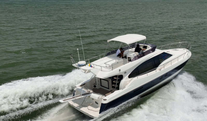 
								FERRETTI 47 full									