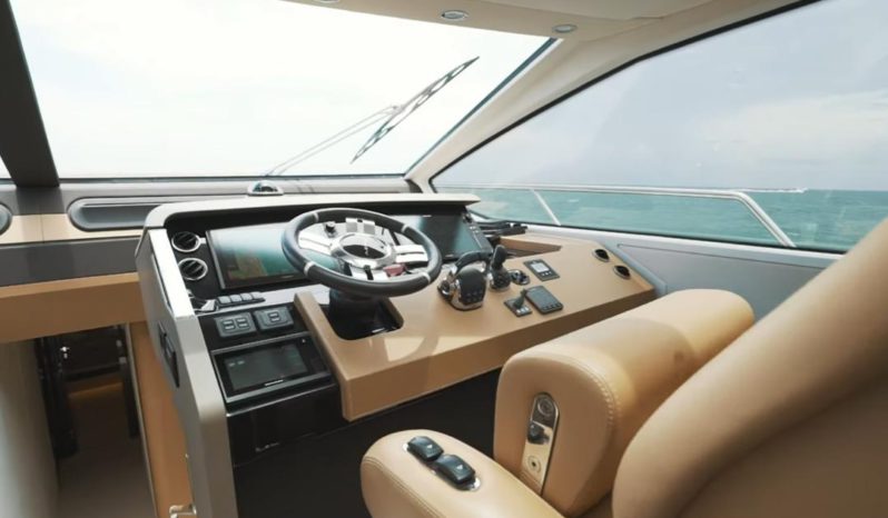 
								AZIMUT 77S full									