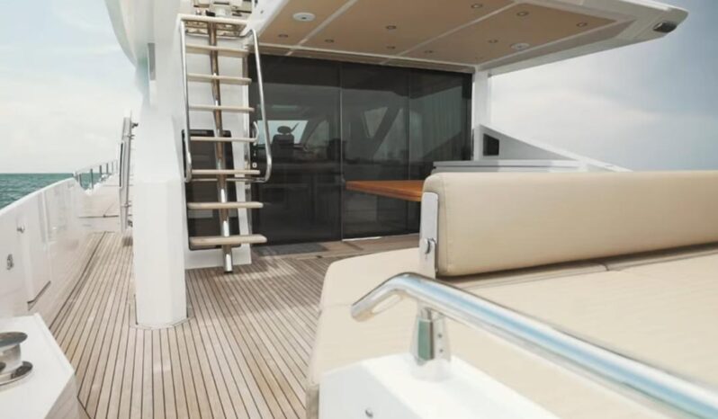 
								AZIMUT 77S full									