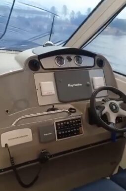 
										CRUISERS YACHTS COUPE 42 full									