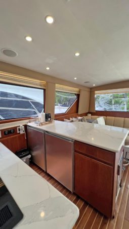 
										HATTERAS CONVERTIBLE 50 full									