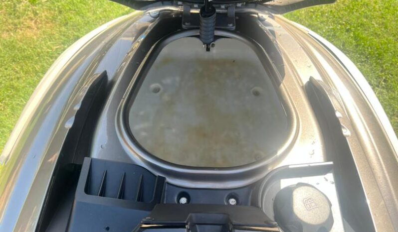 
								MOTO JETSKI YAMAHA full									