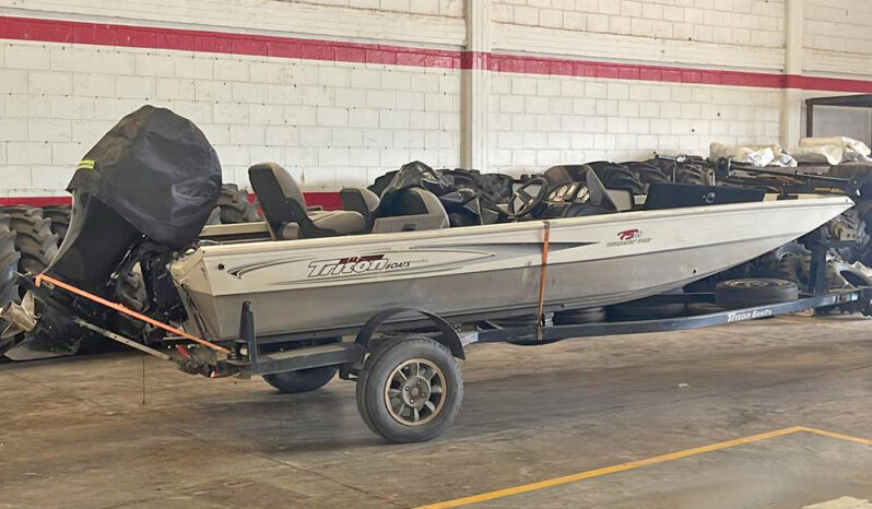 BOTE TRITON TS 18, VENTA DE BOTE TRITON TS 18, BOTE TRITON TS 18 DE GUARICO