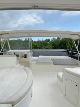 FERRETTI 76