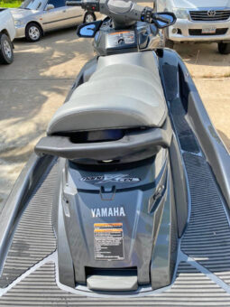 
										MOTO YAMAHA WANE RUNNER full									