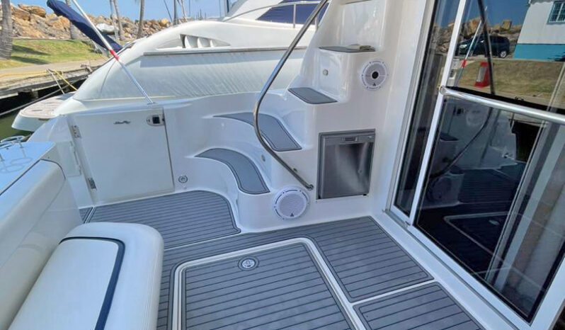 
								SEA RAY SEDAN BRIDGE 44 full									