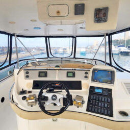 
										SEA RAY SEDAN BRIDGE 48 full									