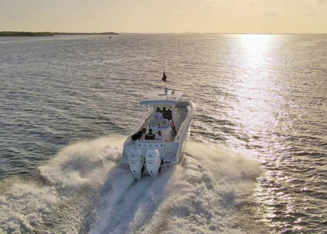 
								BOSTON WHALER 280 OUTRAGE 28 full									