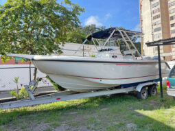 
										BOSTON WHALER BOAT 260 OUTRANGE 26 full									