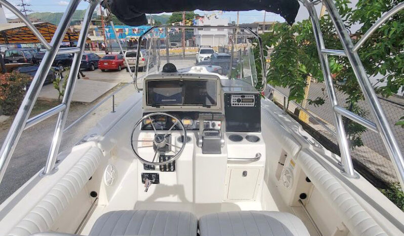 
								BOSTON WHALER BOAT 260 OUTRANGE 26 full									