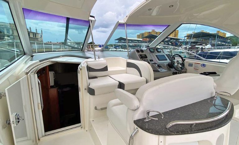 
								CRUISERS YACHTS SPORT COUPE 39 full									