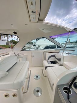 
										CRUISERS YACHTS SPORT COUPE 39 full									