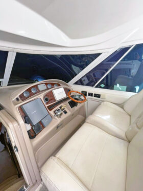 SEA RAY 390 MOTOR YACHT 39