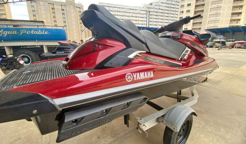 
								MOTO YAMAHA WAVE RUNNER SUPERCHARGED full									