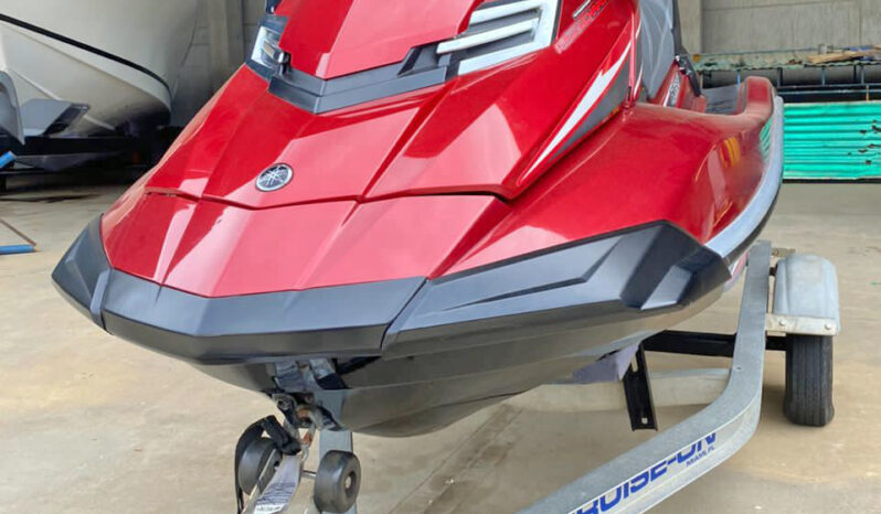 
								MOTO YAMAHA WAVE RUNNER SUPERCHARGED full									