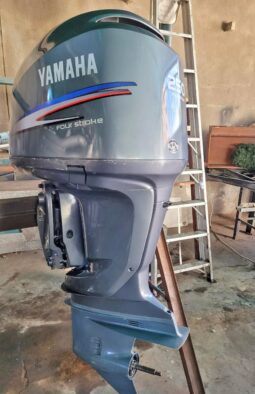 
										MOTOR YAMAHA FOUR STROKE 250 HP full									