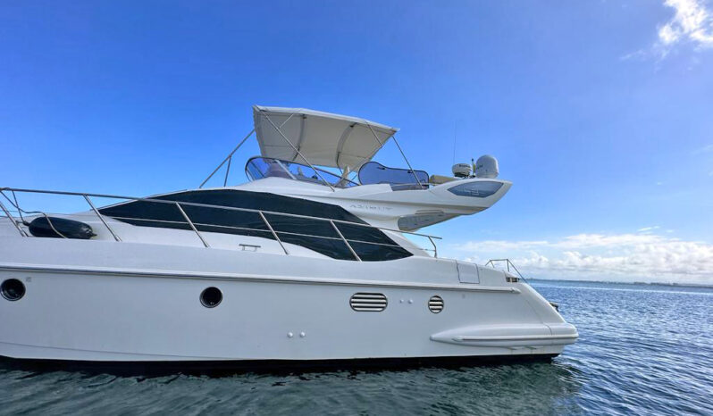 
								AZIMUT 43 full									