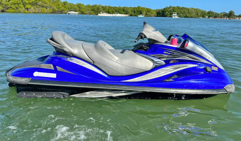 
								MOTO YAMAHA WAVE RUNNER FX full									