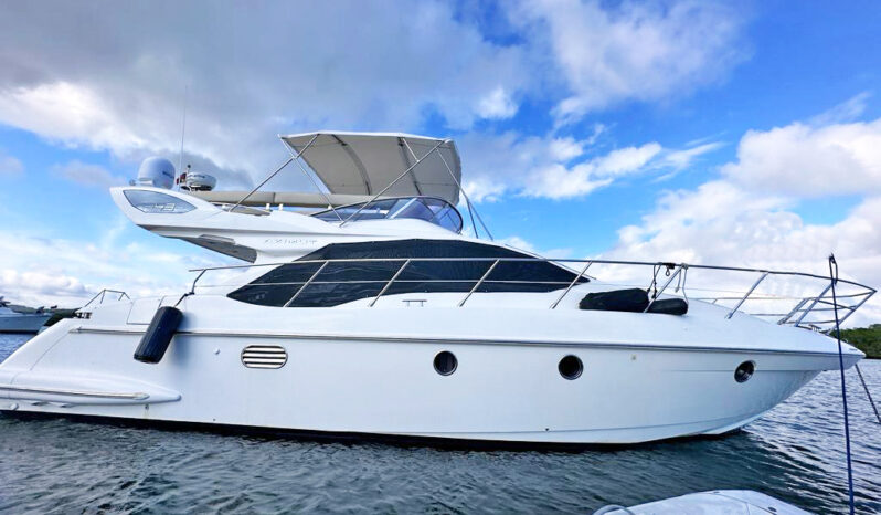 
								AZIMUT 43 full									