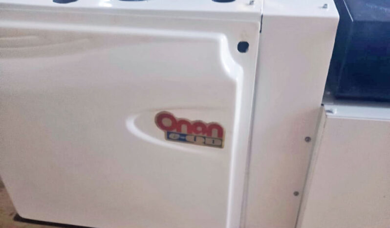 
								GENERADOR ONAN 13.5 KVA full									