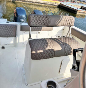 SAILFISH 2360 CENTER CONSOLE 23