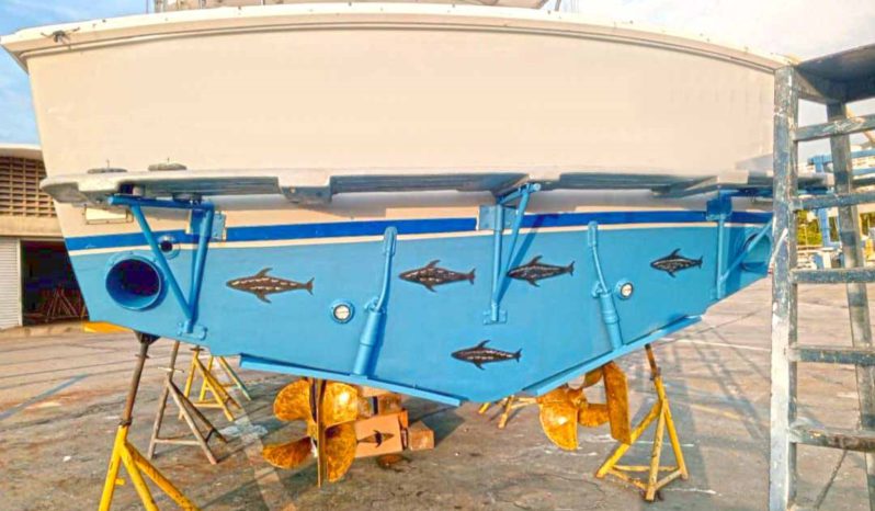 
								BERTRAM 35 full									
