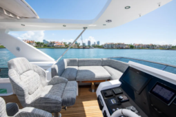 
										AZIMUT 66 full									