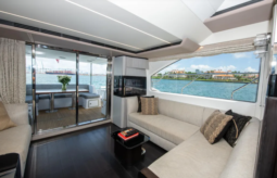 
										AZIMUT 66 full									