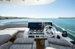 
										AZIMUT 66 full									