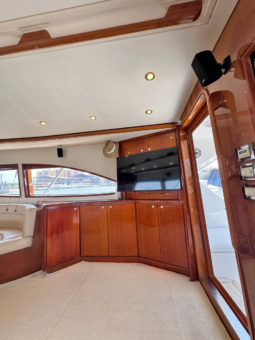 
										BERTRAM CONVERTIBLE 51 full									