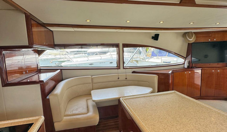 
								BERTRAM CONVERTIBLE 51 full									