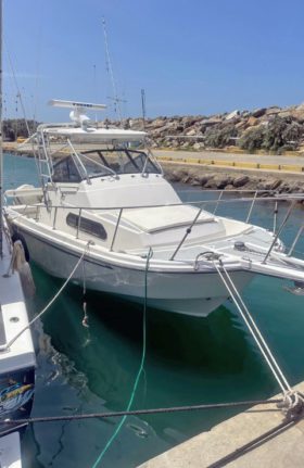 BOSTON WHALER 27