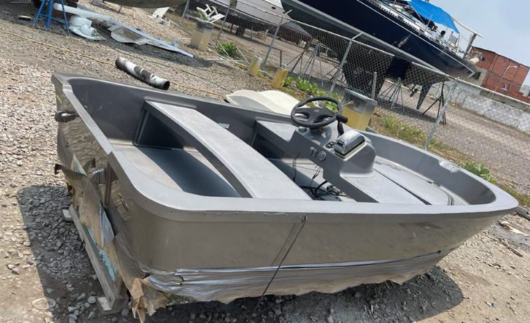 
								BOSTON WHALER SPORT 110 11 full									