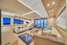 
										COLUMBUS YACHTS S HYBRID 40 full									