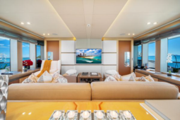 
										COLUMBUS YACHTS S HYBRID 40 full									