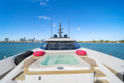 
										COLUMBUS YACHTS S HYBRID 40 full									