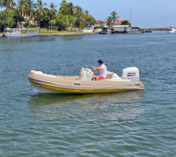 
										DINGHY CARIBE 15 full									