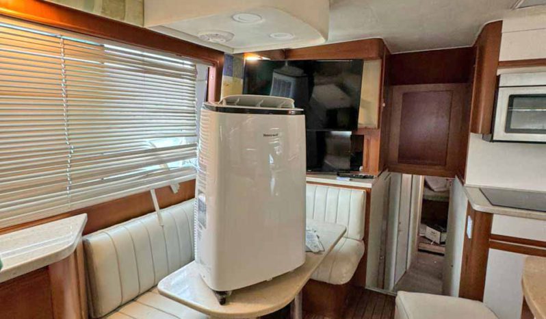 
								HATTERAS 58 full									