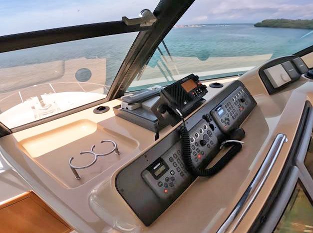 
								MARITIMO FLYBRIDGE 52 full									