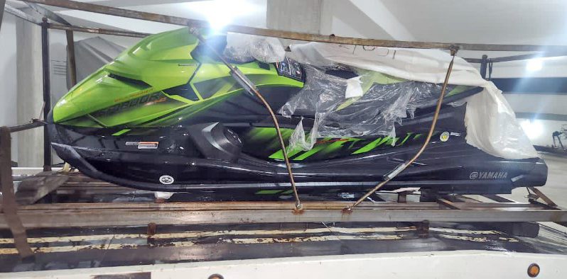 
								MOTO YAMAHA WAVE RUNNER GP1800R full									