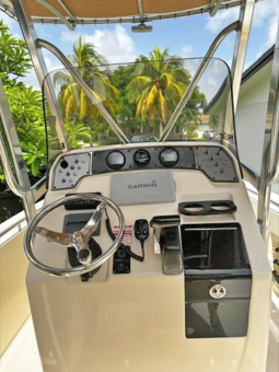 
										SCOUT 210 SPORTFISH 21 full									