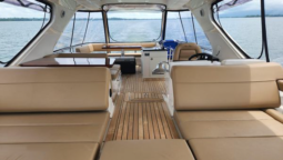 
										SEA RAY MOTOR YACHTS 65 full									