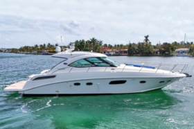 SEA RAY MOTOR YACHT 47