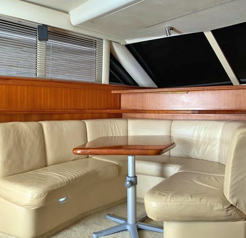 
								SILVERTON YACHTS CONVERTIBLE 42 full									