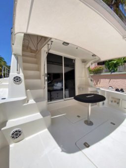 
										SILVERTON YACHTS CONVERTIBLE 42 full									