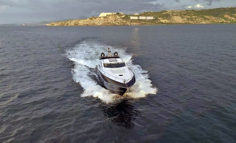 
								SUNSEEKER PREDATOR 62 full									