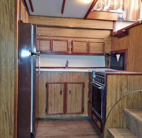 
								VIKING CABIN 43 full									