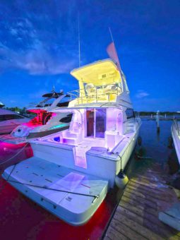 
										SILVERTON CONVERTIBLE 42 full									